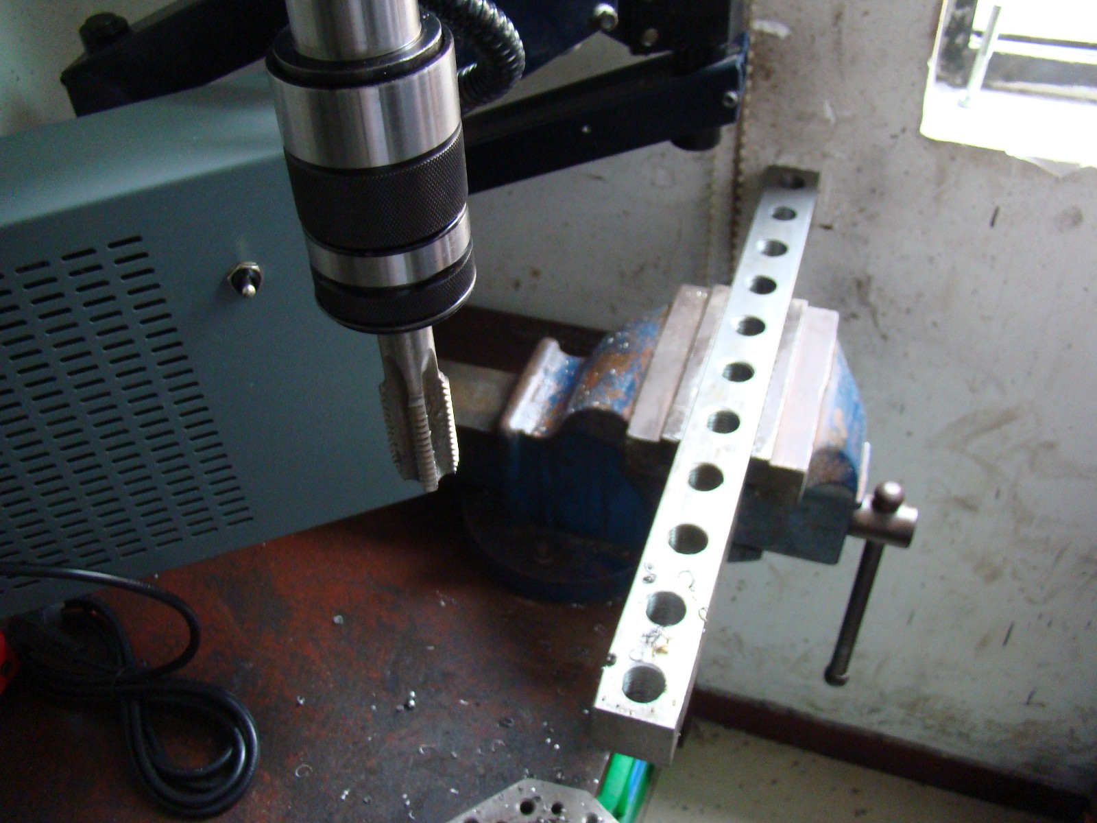 LFD904-33   (臂長1.2米)