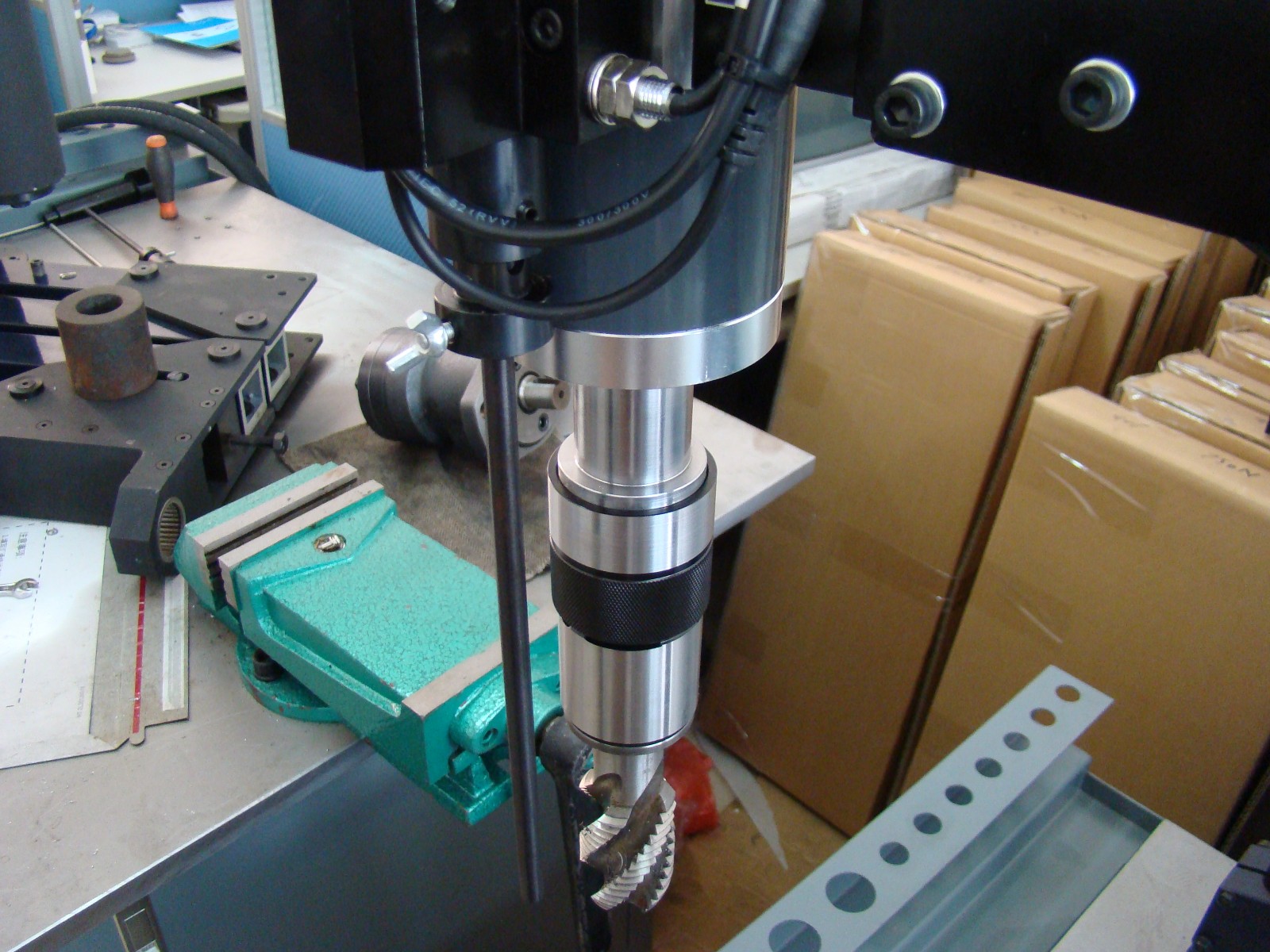 LFD904-24   (臂長1.2米)